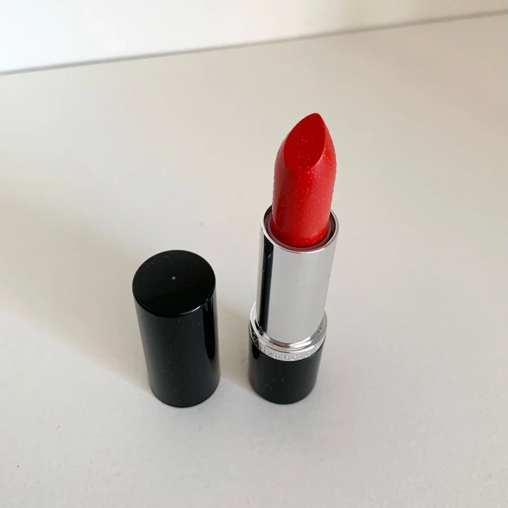NWOT Elizabeth Arden red moisturizing lipstick